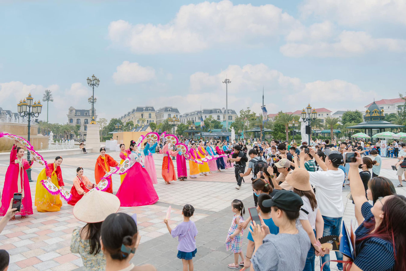 Ocean Park_Hoat Dong Le Hoi